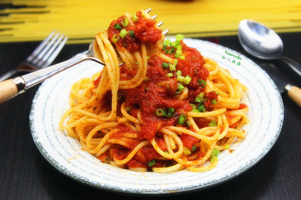 BradleyCar67058's tweet photo. [Just whipped up a creamy tomato basil pasta in 15 mins with leftover veggies – quick, cozy and way better than takeout! ]， https://t.co/QTzsLGYHH7