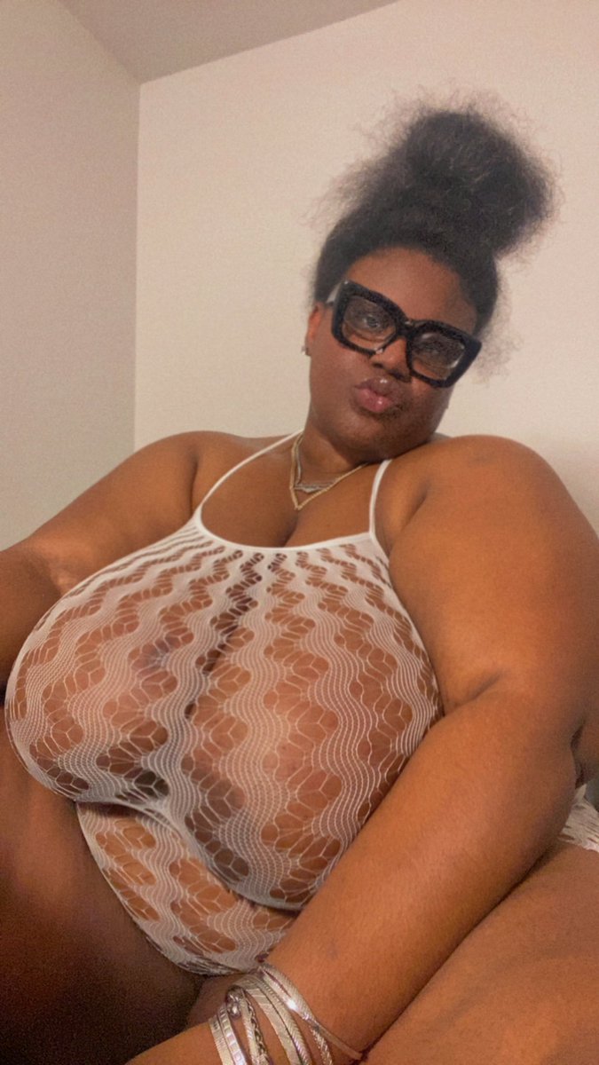 Fun_Size_Jah's tweet photo. 😌💋 PRETTY THICK SHI ‼️ https://t.co/rnykzXi3Jj