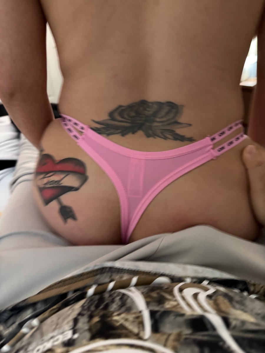 GatoWito's tweet photo. Bien rica que esta🥴
#puta #CulosPreñables #culo #austin #atx #tanga https://t.co/sa2W4gZrNA