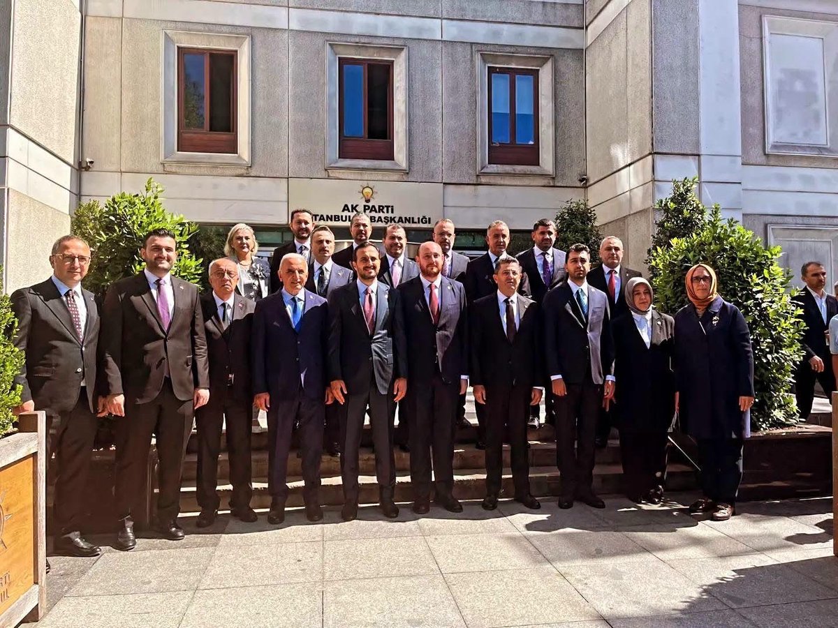 KK_gonulluleri_'s tweet photo. Eserinizle gururduyun gurursuz insanlar...

Ekrem İmamoğlu/Özgür Özel https://t.co/RYoc9Iw9vn