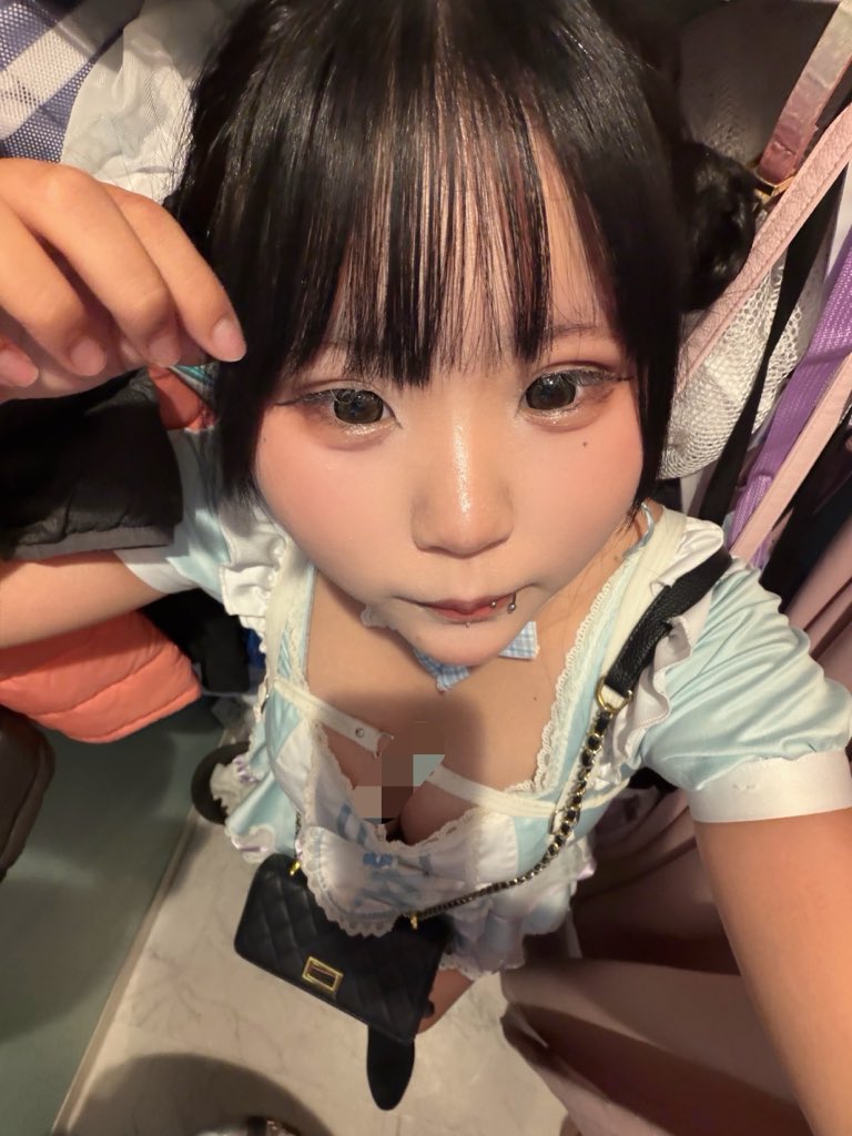 kannmee1's tweet photo. ころころあたまがんばってまふす
リンさんにかわちこかみのけやってもらえてちょーぜつはつぴーです^> ̫<^♪だいすき https://t.co/GKrE60E4Cz