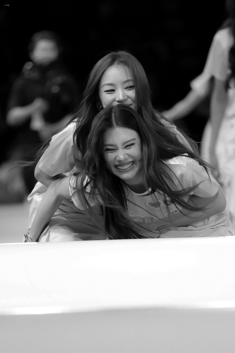 _09jann's tweet photo. เขาขัดขวางกันอยู่จริงๆแก ไม่มีใครแอบเติมกันหร๊อกกกกก🤓🤓🤓

LENAMIU GIRLS CUP CH3
#CH3GirlsCup2026
#lenamiu https://t.co/2MlEuX0Q9n