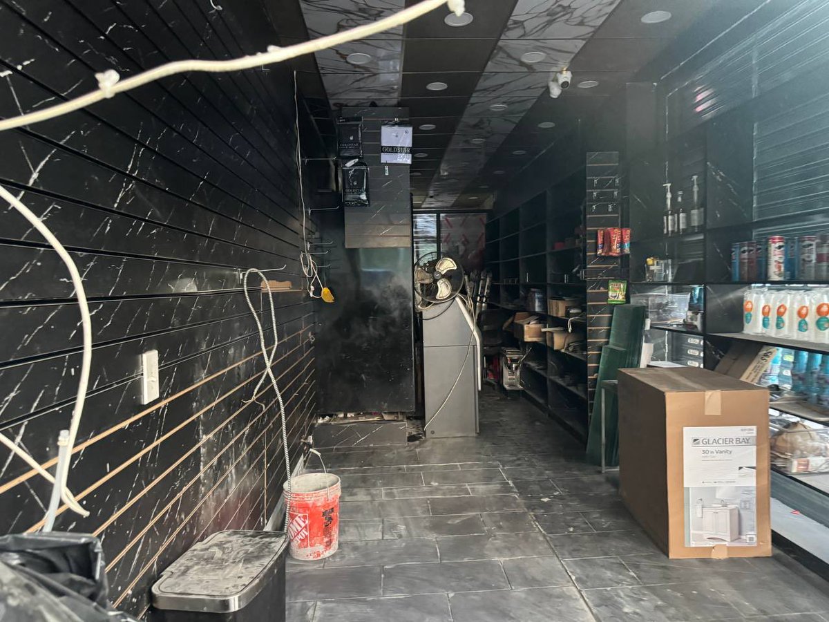 JamesOKeefeIII's tweet photo. Lenox Convenience, the store that we CAUGHT RED HANDED, selling drugs on EBT benefits, and using a cloned terminal, commiting merchant identity fraud, has officially closed down and CLEARED THE ENTIRE STORE OUT. This is just two days after our video exposing them.

Check out our full investigation, featuring Lenox Convenience here: https://t.co/2gEB7M6daY