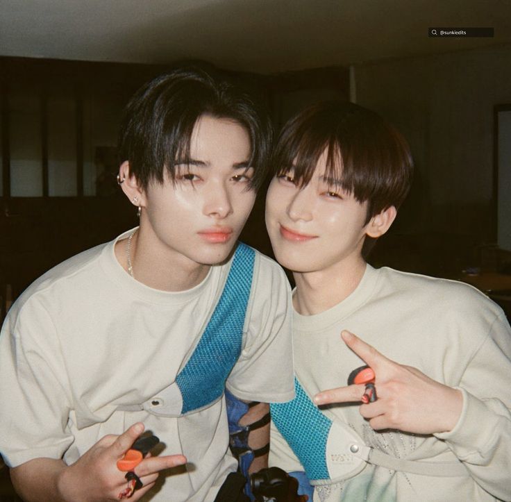 jjongBerry7's tweet photo. ENGENEs, let's join this trend💗
Passed by @JakeySim_07 🌷

★My Enhypen member 
★My Enhypen friend 
★My Enhypen boyfriend
★My Enhypen crush

OMG I LOVE MY PIN📌
 
~ Anyone can join 🍓

ENHYPEN ARE NOT MACHINES
#BELIFT_Prioritize_Artists_Health
#Boycott_HYBE_For_Exploitation https://t.co/zsmMSZ7EYm