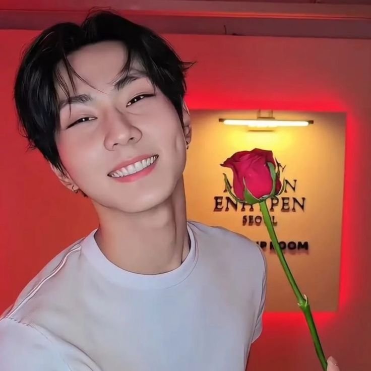 jjongBerry7's tweet photo. ENGENEs, let's join this trend💗
Passed by @JakeySim_07 🌷

★My Enhypen member 
★My Enhypen friend 
★My Enhypen boyfriend
★My Enhypen crush

OMG I LOVE MY PIN📌
 
~ Anyone can join 🍓

ENHYPEN ARE NOT MACHINES
#BELIFT_Prioritize_Artists_Health
#Boycott_HYBE_For_Exploitation https://t.co/zsmMSZ7EYm