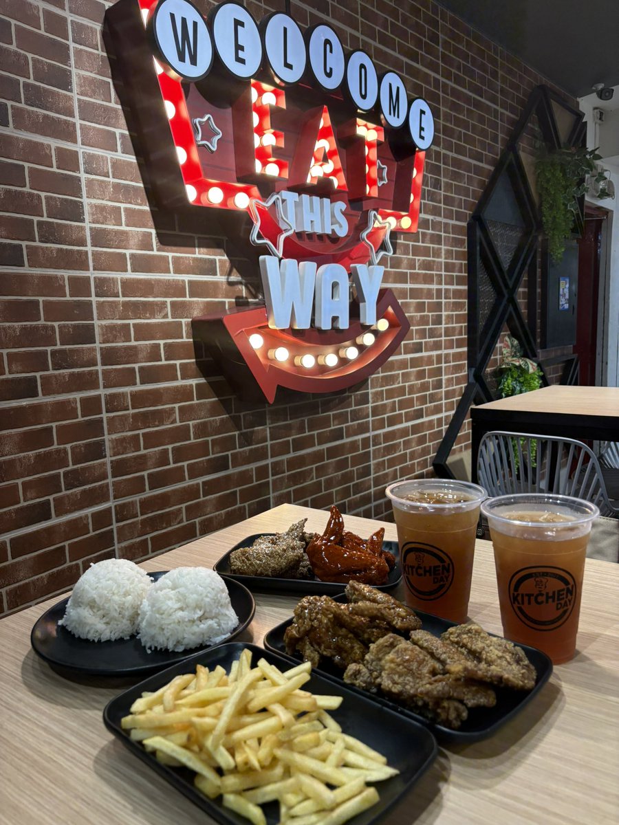 unknownwlnr's tweet photo. @kurtros23 That unli chicken tasted extra special. 🥹🍗

Maybe because it was also the day we got the keys to our home. A memory we’ll always hold close to our heart. 🏡❤️🔑

@kurtros23 
7.18.2026 https://t.co/A35btZSAUK