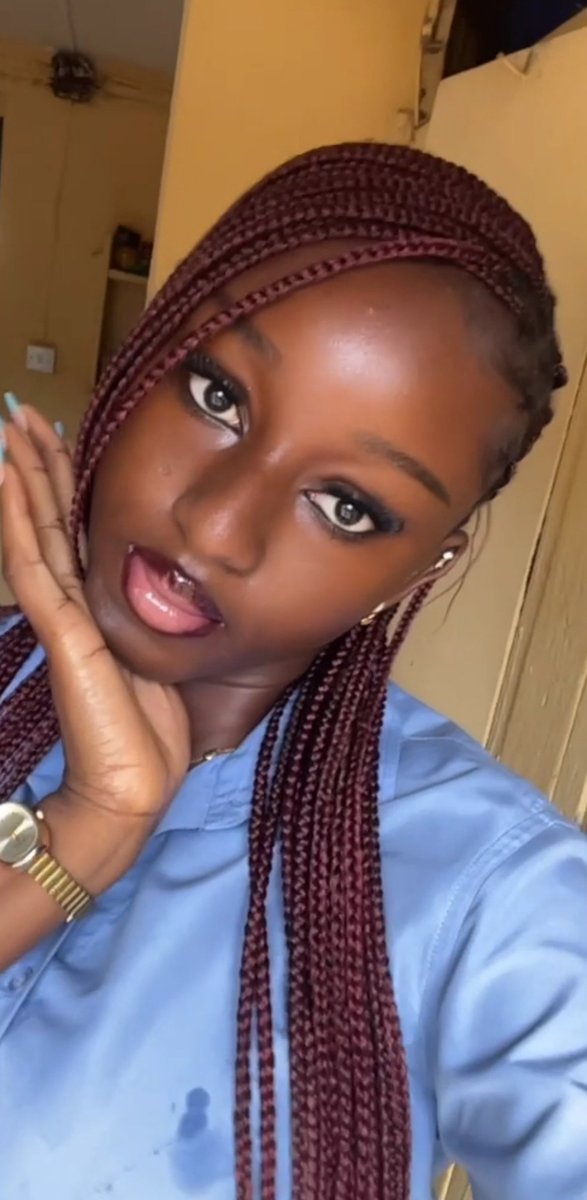 Nccbella's tweet photo. Braids              or          Wig https://t.co/tP8FhK8O9m