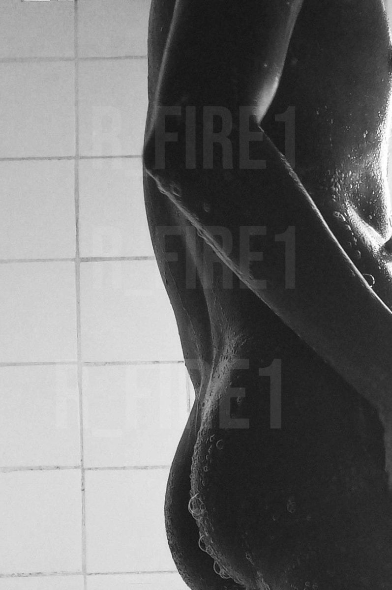 r_fire1's tweet photo. @divulgace18real 
Refresh 💦🔥 https://t.co/HWpNf8agCl