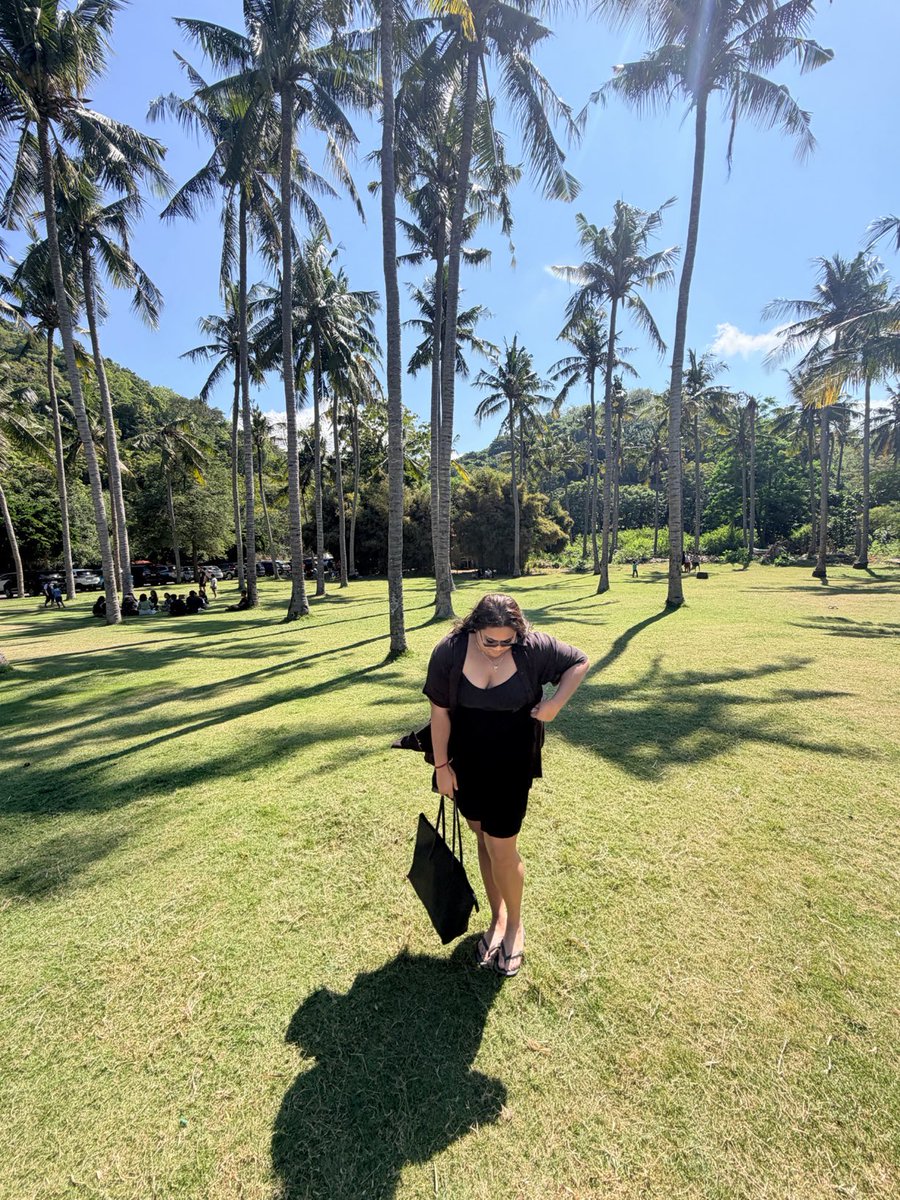 Alter_GenZ's tweet photo. Hi GenZ
F bali here, lets be moots, aku lg ngerantau di bali nih siapa tau nambah temen ya kan, hmu yaa, aku yg ada art nya🫣☝🏻 https://t.co/pm4uXTd4vg