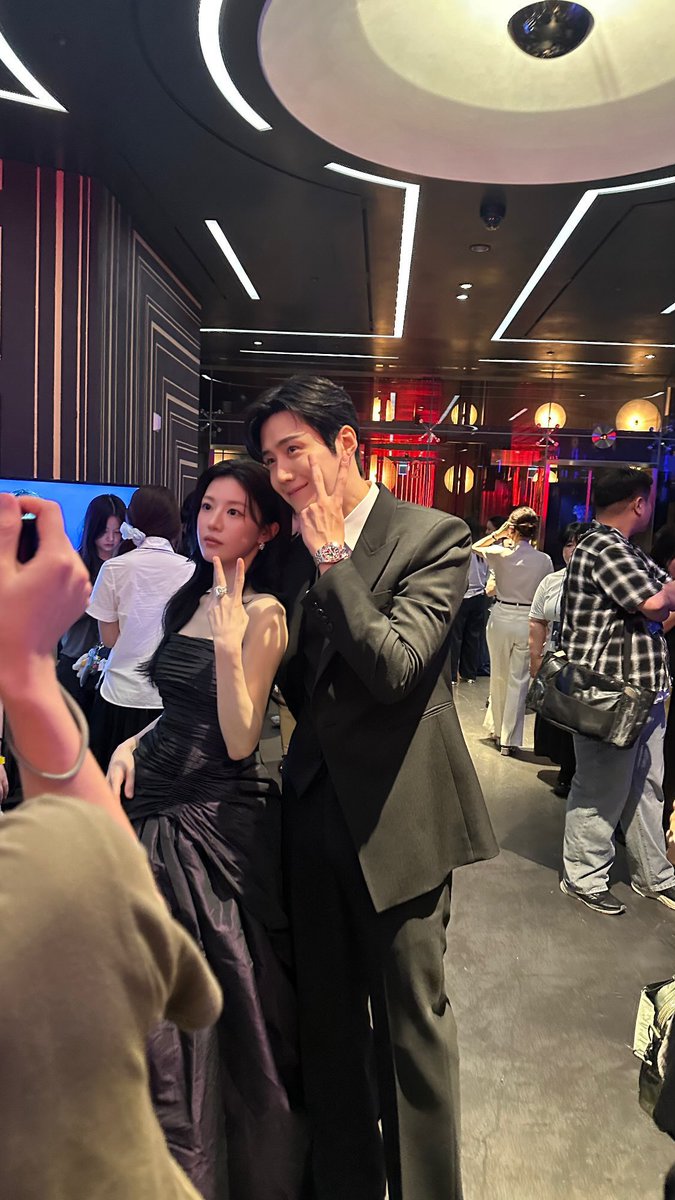 man9o_0v's tweet photo. 주차커플 오래보고싶다 정말 

#고윤정 #김선호 #청룡시리즈어워즈 #이사통 #이사랑통역되나요 https://t.co/yQQxfgj4Vr