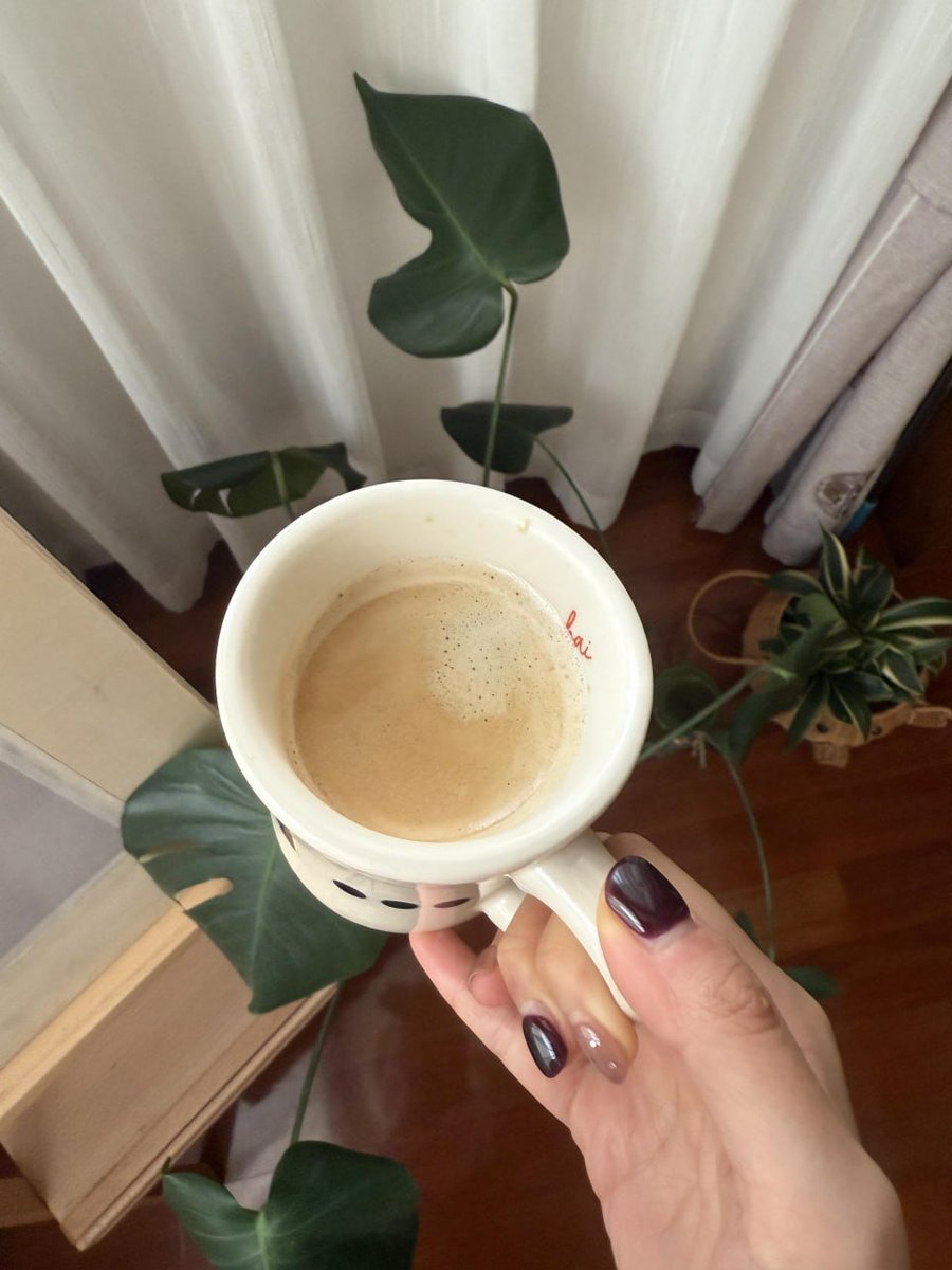 Ammalibmu's tweet photo. Coffee in hand, calm in my heart. The perfect way to start the day☕🌿
#CoffeeTime #MorningVibes #CoffeeLover #CozyMoments #PlantLover #HomeCafe #SlowLiving #PeacefulMind #DailyRitual #SimpleJoys https://t.co/yhY2bEzRJr