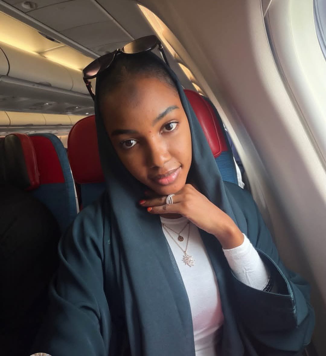 zainab_zeey8's tweet photo. My WhatsApp number is 
+234704 483 8483 https://t.co/EbeLmqk9g5
