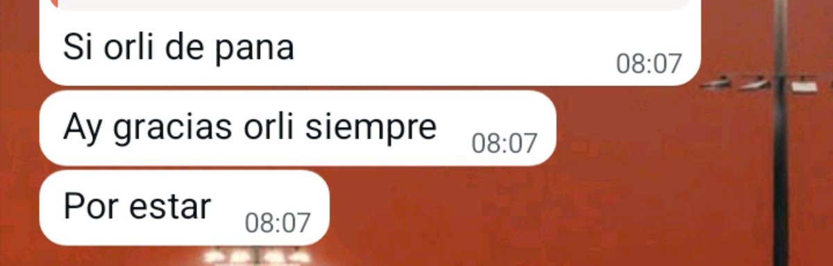 krgvln's tweet photo. Estos mensajes los recibí de mis amigas solo esta semana. Esas conexiones son super importantes para mí. Y sí, este debería ser el estándar porque las 3 darían y han dado muchísimo por mi. 

No entiendo la funa si él tiene una buena relación su mejor amiga. https://t.co/fSbWfsRLgo