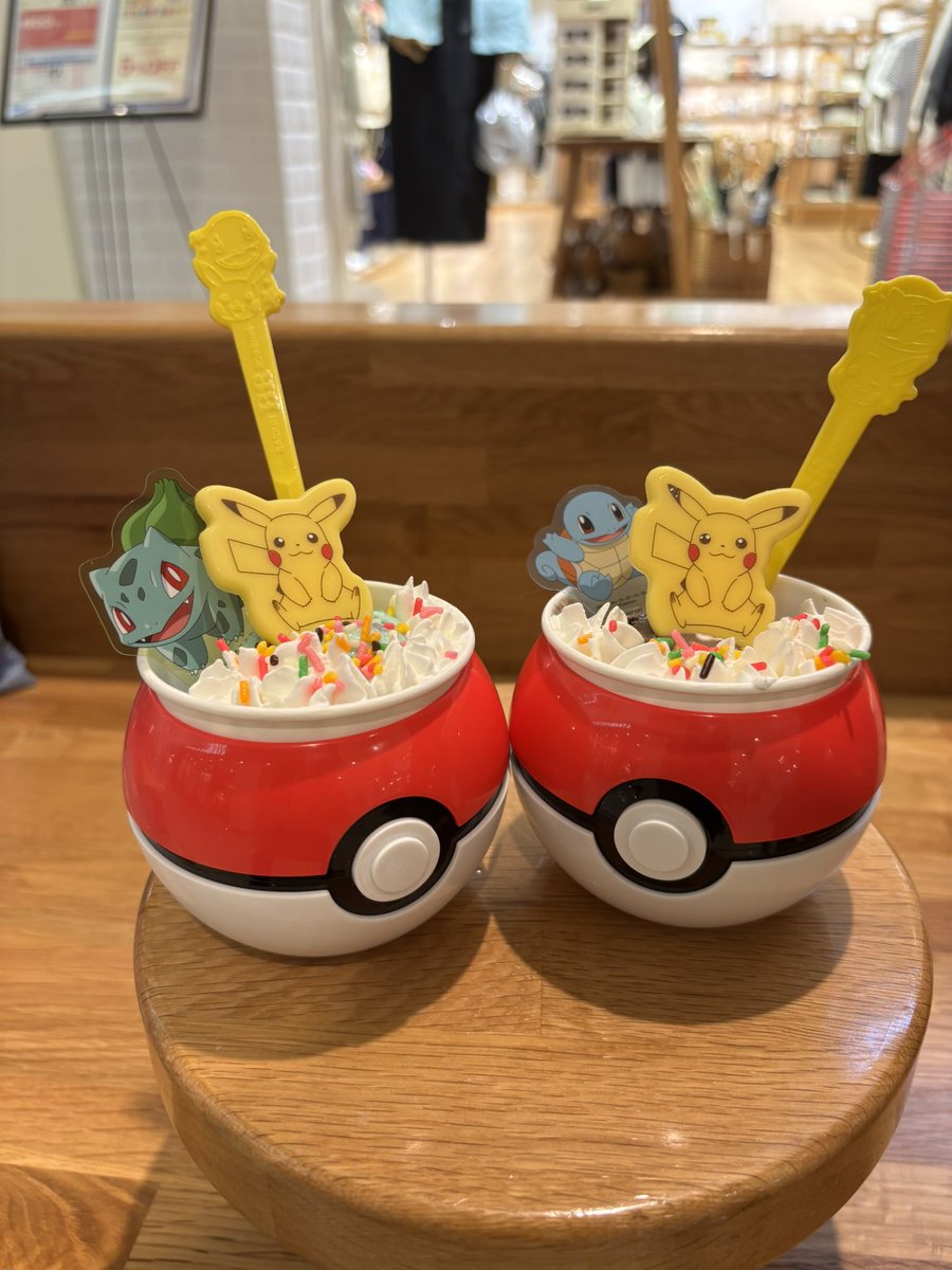 VoieLactee76's tweet photo. 今日から31アイスでポケモンコラボ！
この時期しか、31に並ばないなぁ😅
というわけで大量買いです❣️
#ポケモンGO
#31アイスクリーム https://t.co/O602JEHkBP