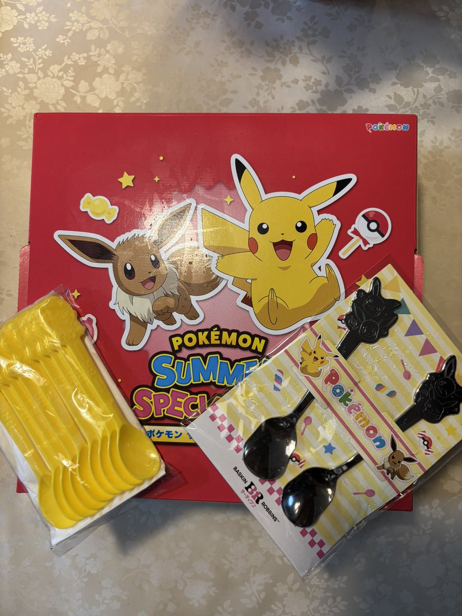 VoieLactee76's tweet photo. 今日から31アイスでポケモンコラボ！
この時期しか、31に並ばないなぁ😅
というわけで大量買いです❣️
#ポケモンGO
#31アイスクリーム https://t.co/O602JEHkBP