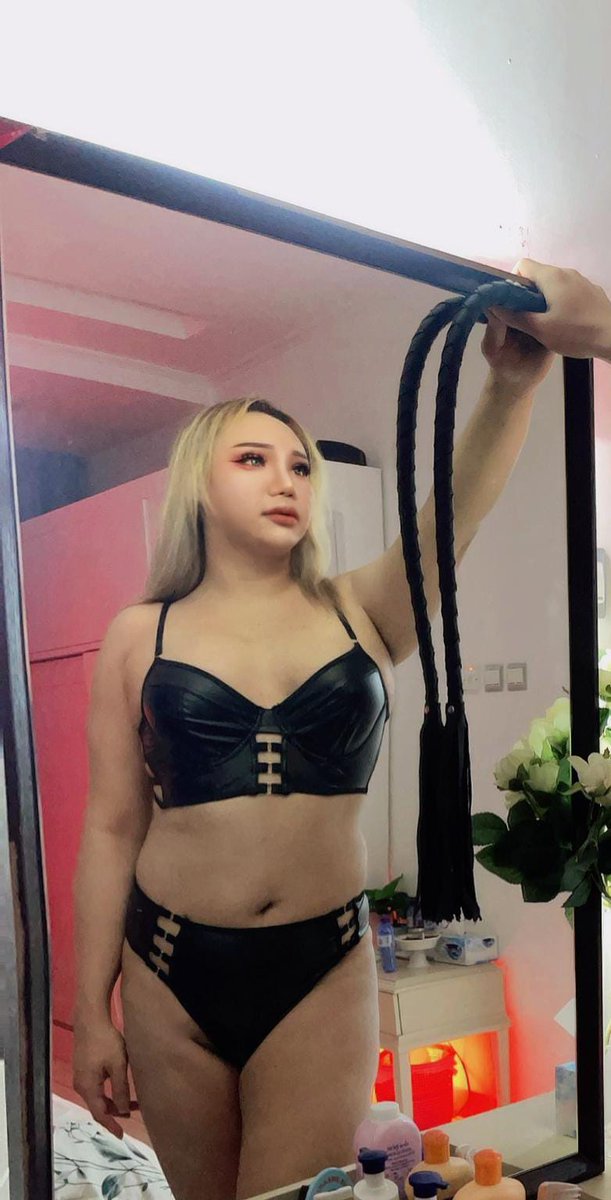konirywq's tweet photo. Mistress available now 
Do U want to try this?

Lick my 🦶🦶 
Drink my pee 💦 
Am yours mommy 💕😘 

#ladyboy_jeddah
#jeddah_ladyboy https://t.co/dUZEo9GyfE