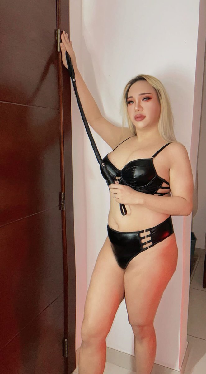 konirywq's tweet photo. Mistress available now 
Do U want to try this?

Lick my 🦶🦶 
Drink my pee 💦 
Am yours mommy 💕😘 

#ladyboy_jeddah
#jeddah_ladyboy https://t.co/dUZEo9GyfE