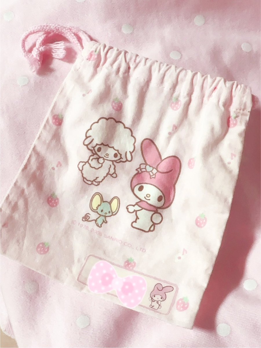 qpctx's tweet photo. 幼稚園児の時に使ってた巾着なんだけど今と好みが変わらなくて本当にかわいい https://t.co/HnwcE5gaSH