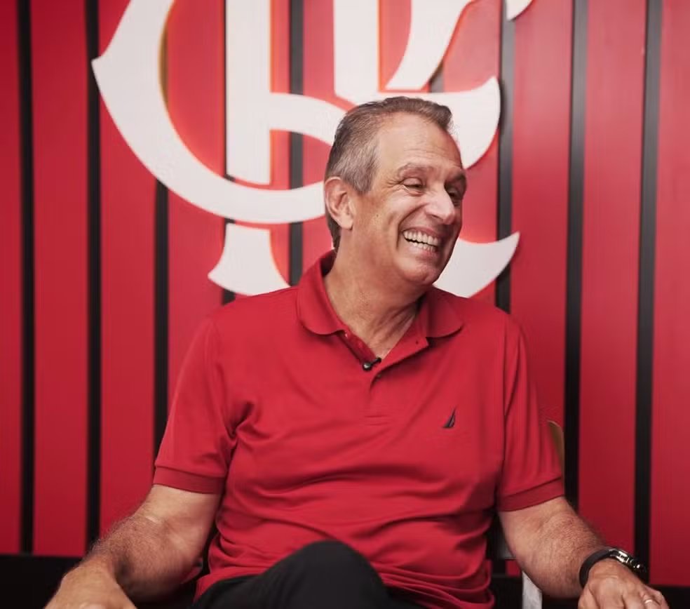 ColunadoFla's tweet photo. RECEITA ABSURDA NO PRIMEIRO SEMESTRE! 💰💸

Flamengo fechou a primeira metade de 2026 com incríveis R$ 839 milhões em receita. 🤯

De acordo com o balanço divulgado pelo clube, o valor representa uma alta de 9,5% em comparação ao mesmo período de 2025. https://t.co/f7mMCCBrbo