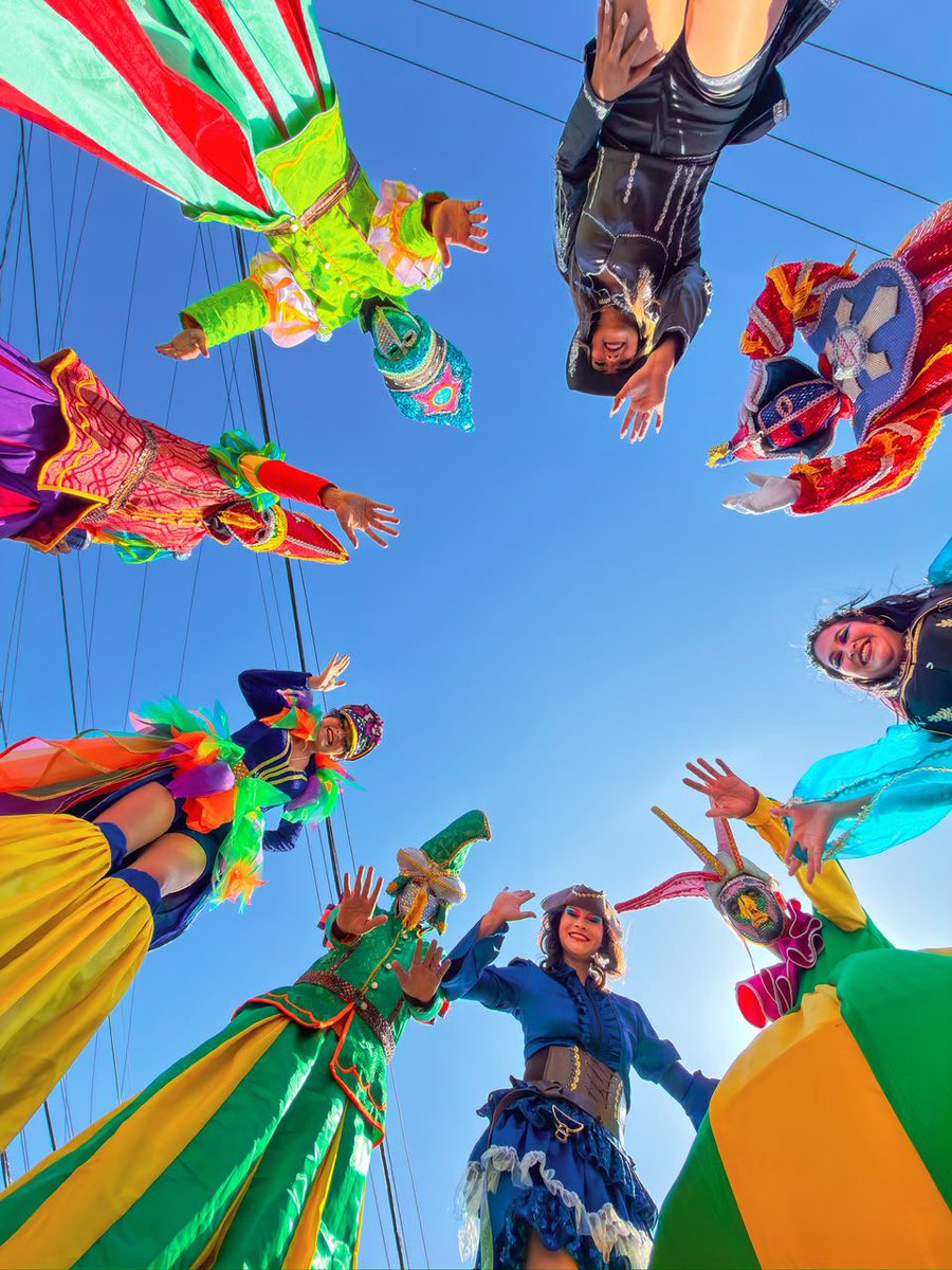 marioduran's tweet photo. ¡El ambiente está increíble!

Aún estás a tiempo de venir y disfrutar de las fiestas más esperadas de El Salvador.🥳 https://t.co/EW6SiaBt4D