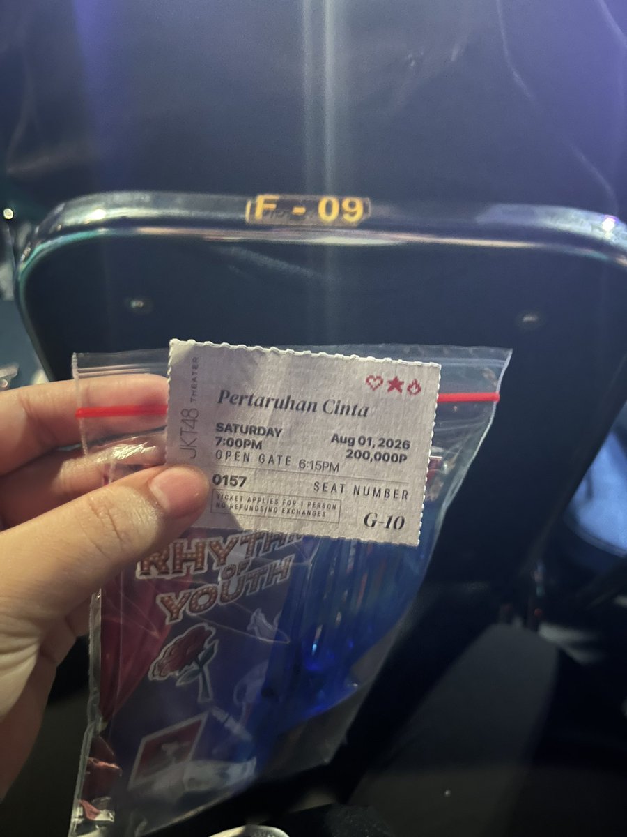 cherrnobbyl's tweet photo. Thank you for today yaa @I_KathrinaJKT48 , meskipun hari ini row busuk + gadapat birthday 2s 😅
Ketemu gatau kapan lagi 😅 https://t.co/V3go7jIApv