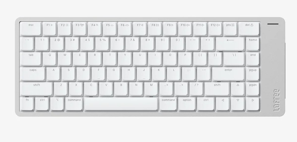 synopsisou's tweet photo. @shankuusu Non je connais pas ! Je viens d’aller voir j’avais jamais vu clavier en bois c’est lourd 

Lofree ça me fait de l’œil je pense vendre mon Logitech pour celui là https://t.co/a2yDPpXZWh