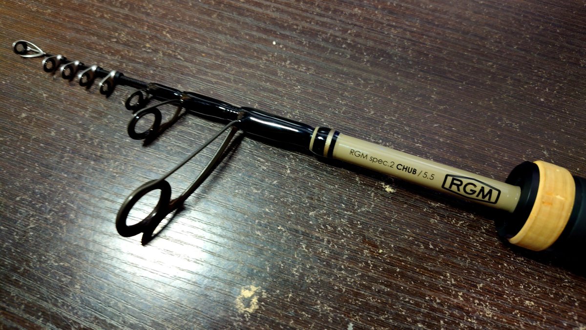 tsuringpacker's tweet photo. ティップ先端はφ0.8でセンシティブに扱う必要あり。ガイドは富士工業のFとTMに見えます。一番ブランクにトップ+誘導2、二番ブランクに固定+誘導1。計5点をチタンやカーボンに換装して収束を早くし感度も高める #RGM #SPEC2CHUB https://t.co/qAPBMnZ1Hy