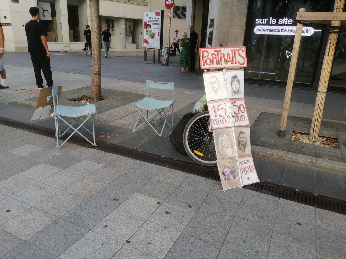 Metogabbra's tweet photo. Bien arrivé au bureau https://t.co/jUZ1mWzxaf