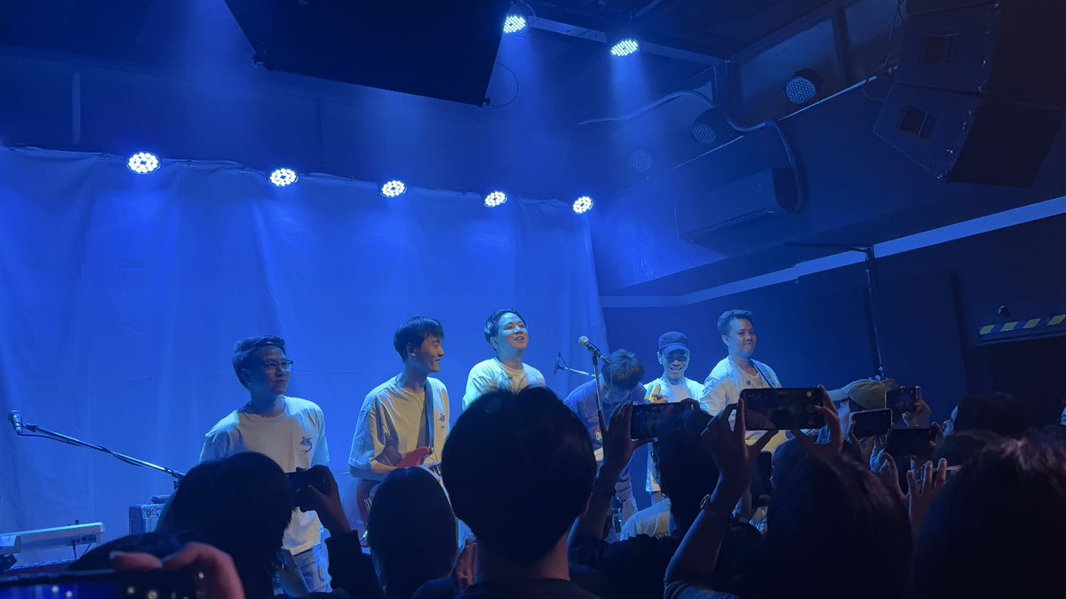 alienpleng's tweet photo. ขอบคุณทะเลที่ซ่อนเราเอาไว้ https://t.co/ouYOrf9v5y