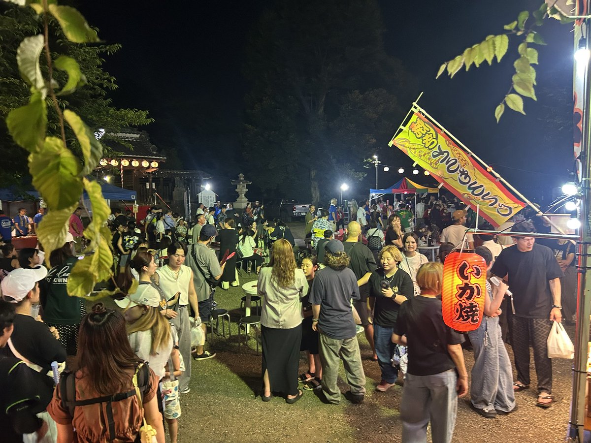 endanouta14568's tweet photo. 今日は『野田夏祭り 躍り七夕』でした！
沢山の方々に来て頂き感無量です！
出演して頂いた方々もありがとうございました！

来年も呼んで頂けそうなので、来年は更に盛り上げられるように頑張っちゃう🔥
本日は本当にありがとうございました🎙️

#流山狂ノ詩 https://t.co/6PYFyMSLgm