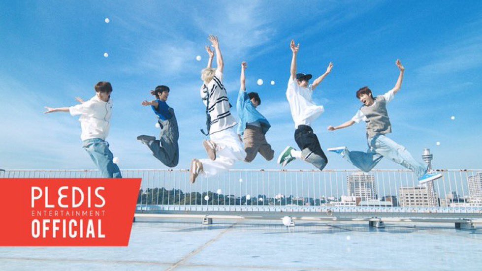 blue_withus's tweet photo. 6人ジャンプのサムネは最高が確定している😭😭😭 https://t.co/bJNR6MSfG4