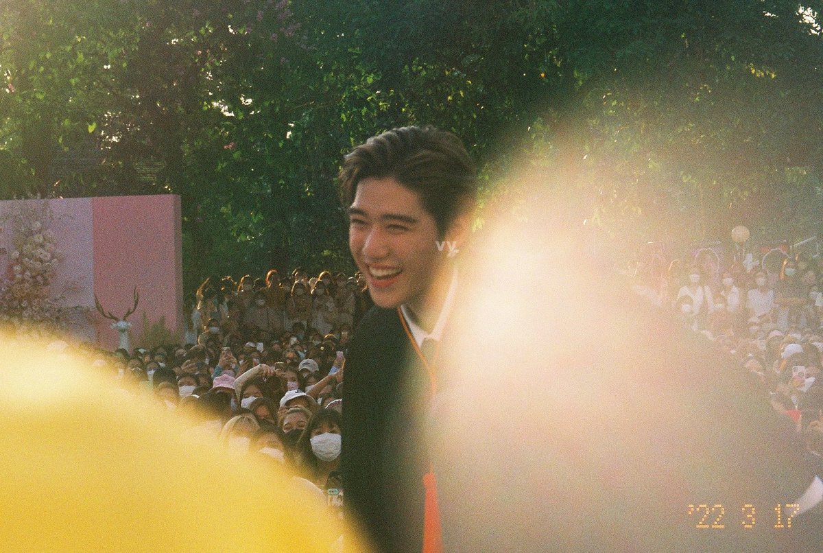 hicastleworld's tweet photo. รูปนี้เป็นรูปที่ถ่ายแล้วชอบที่สุดเลย 💖
ดูรอยยิ้มของน้องพีพีจิ ฮือ สดใสเหมือนพระอาทิตย์ยิ้มแฉ่ง (ˊ̥̥̥̥̥ ³ ˋ̥̥̥̥̥)♡♡♡ 

PP KRIT HEART OF LOVELY
#10YearsofLovelyforPPKRIT https://t.co/djzh3QReCU