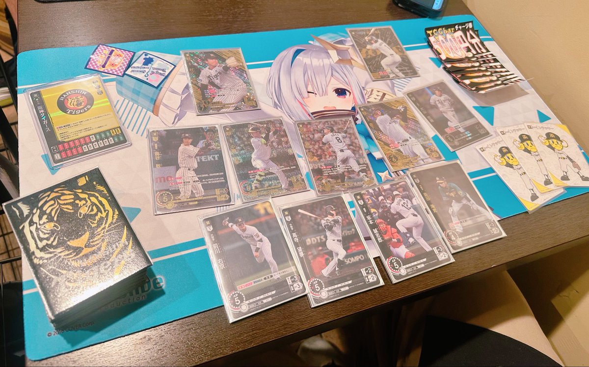tcgbar_oneand's tweet photo. 🌻ワンド夏の王様決定戦2026🌻
2026.8.1（土）8名参加
第2試合　#ドリームオーダー
🏆優勝者🏆kurumi.Fさん
●使用デッキ● 阪神HERO40 村上
優勝おめでとうございます！！
ざわわ監督主催の交流会も兼ねての大会でした！（交流会は今回でなんと20回目👏）
9月も交流会開催予定です⚾️
#TCGbar_Oneand https://t.co/ny1WWCsVB0