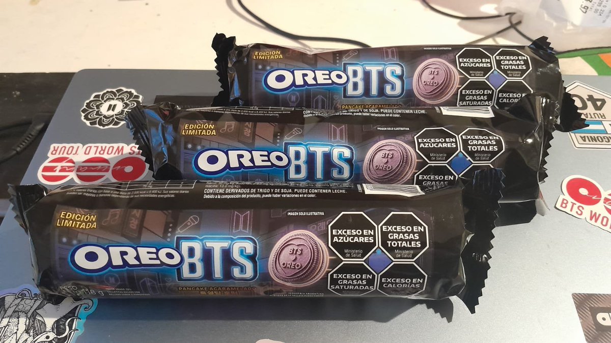 BTS_arte's tweet photo. BTS X OREO 🇦🇷

Riquísimas!!! encima en PedidosYa, si ponés Borahae te sale dónde podés comprarlas jeje... todo un detalle 💜.
@bts_bighit https://t.co/zrvWcnswx9