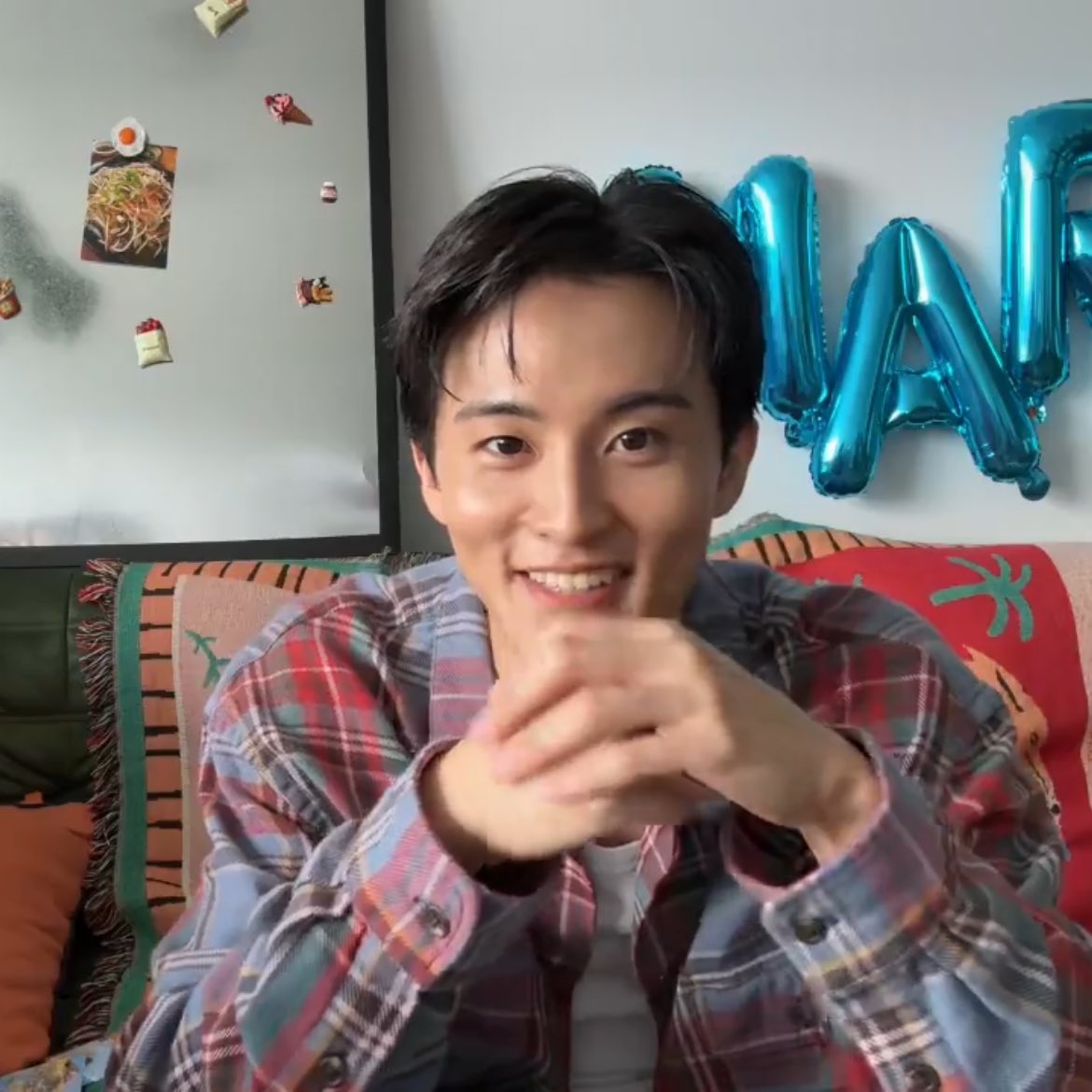 jo14jmsh's tweet photo. 일반인 마크도 너무 좋으니까 
너가 행복했으면 돼
Happy Bday best boy 🎂🩵..🥹 https://t.co/9lnt2qoASx