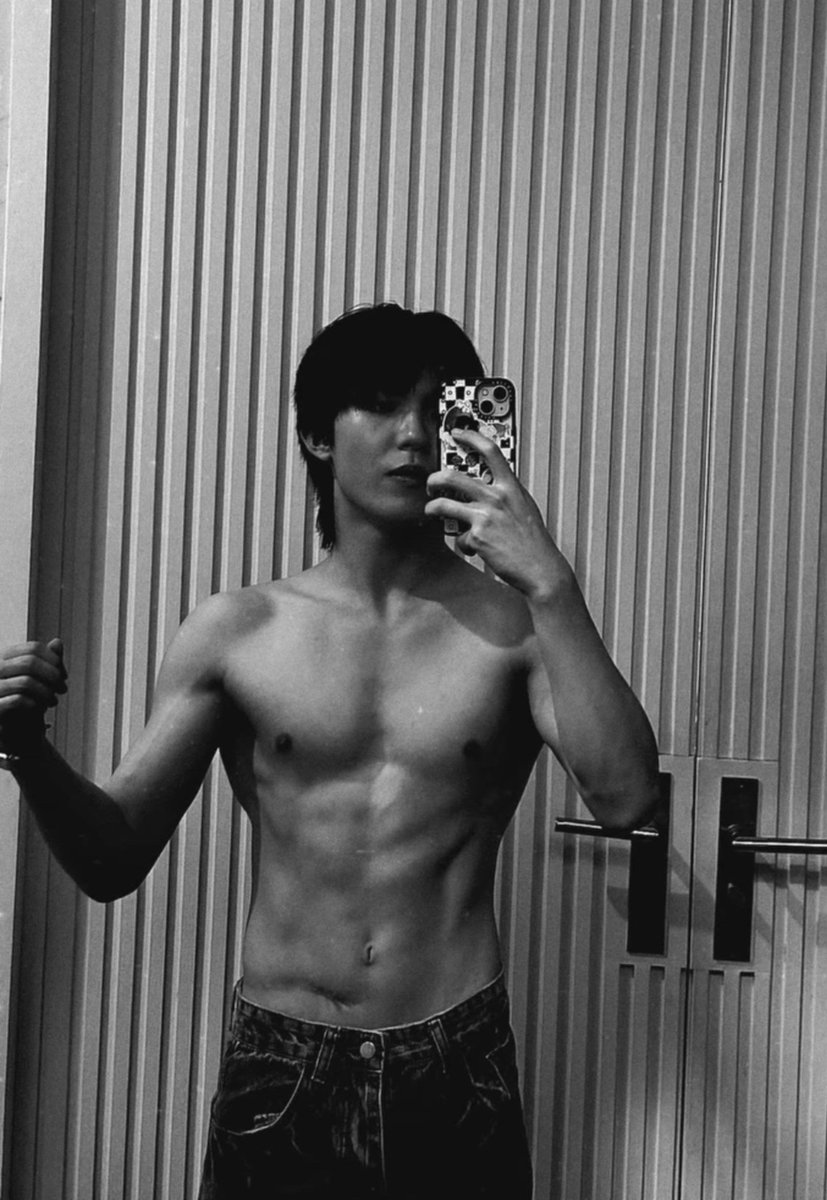 weakheroseob's tweet photo. THAT ONE HOT COUPLE
🔥🥵

#KenPaul #kenji_kanthee #tananloh_ https://t.co/ceuTHal8Kj