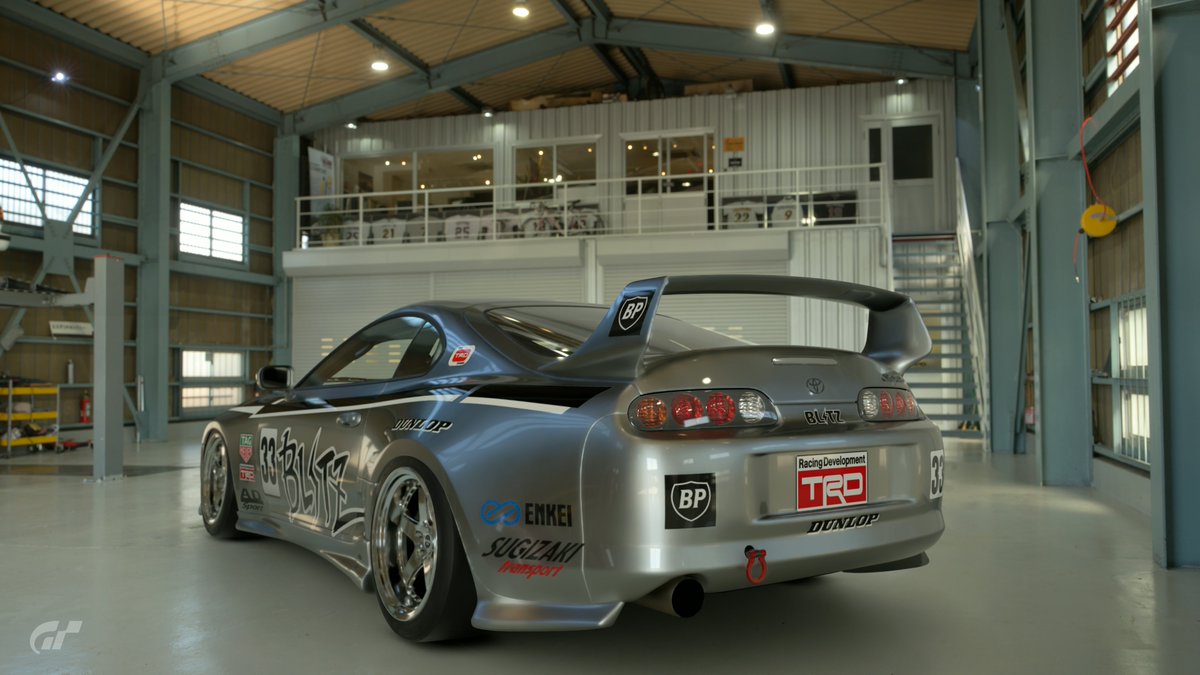 sTXO5s9eNjFOLP5's tweet photo. 過去に制作したマシンを走らせてみた😃
今回は BLSTZ SUPRA です
#GT7
#BLSTZ
#80SUPRA https://t.co/F2X4fimgbh