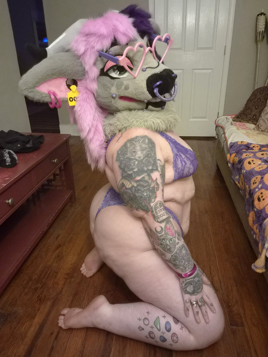 babybloodlet's tweet photo. just a sexy cow in some lingerie 🐮💓🫰🏻
#nsfw #nsfwtwt #furrynsfw #yiff #murrsuit #murrsuiting #softsuiting #alt #alternative #bodymods #tattoos #piercings #chubby #bbw #plussize #pawg #lingerie https://t.co/bcQLhO37qI