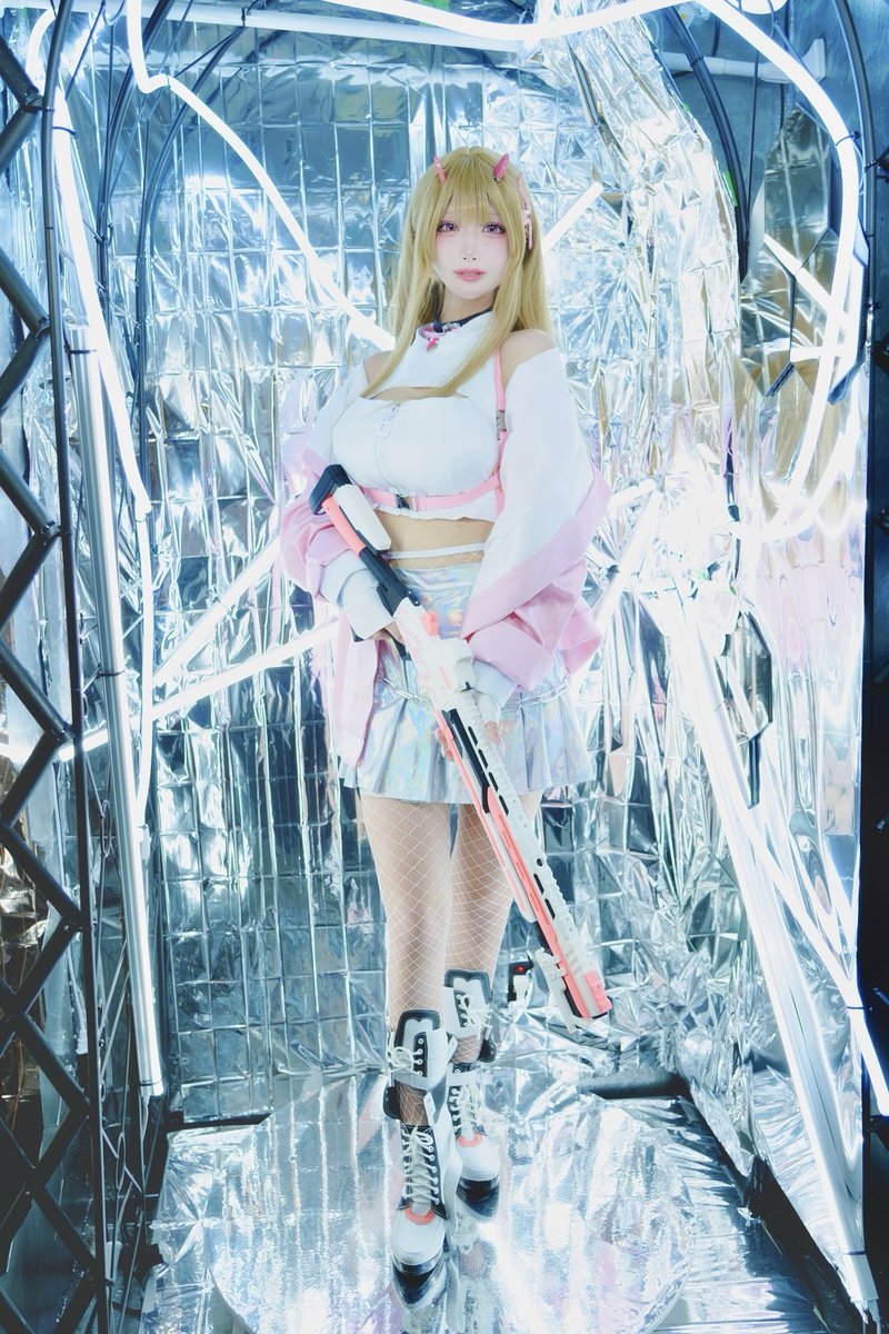 Nem_zzz_cos's tweet photo. cos.

めちゃめちゃゲーム画面ぽいバイパー❤︎

#NIKKE #NIKKEcosplay https://t.co/4SWw5QuLXk