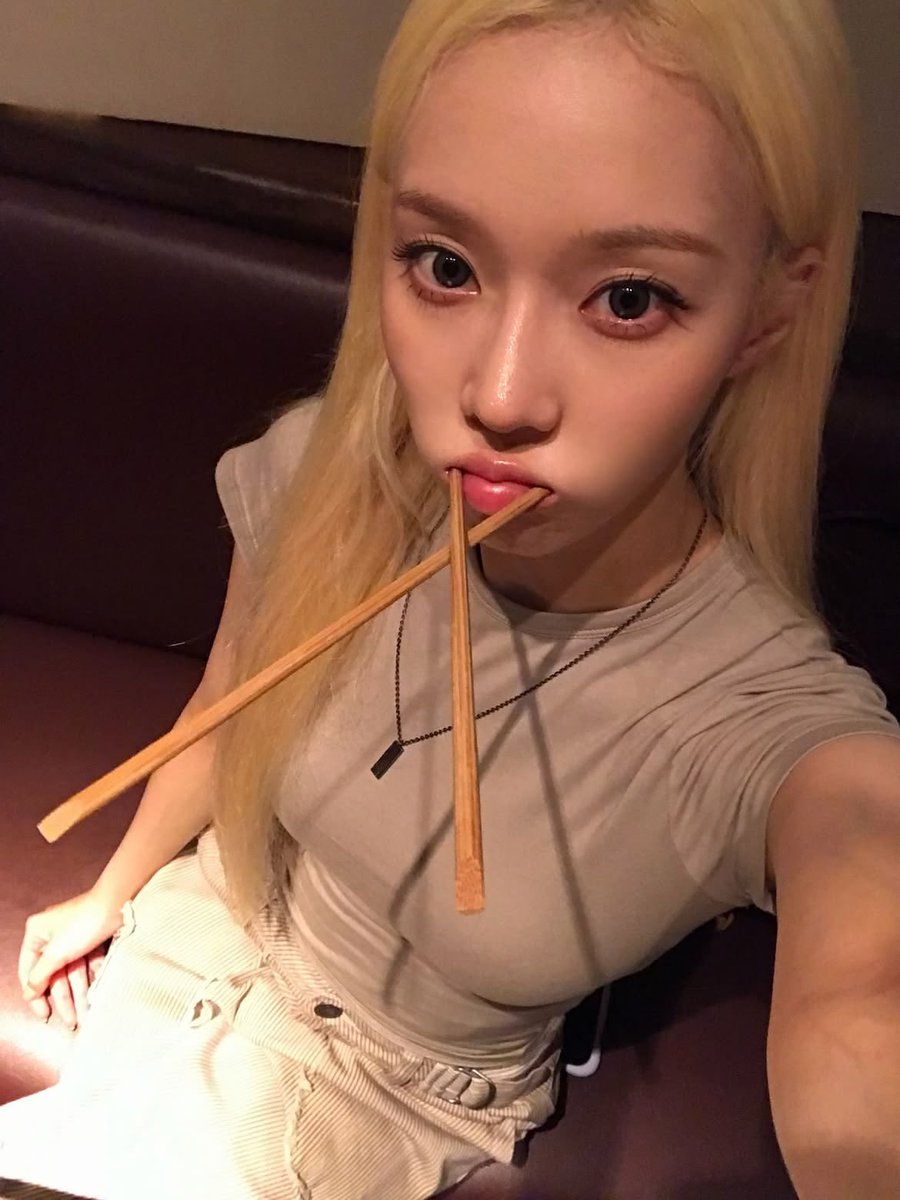 kmjfike's tweet photo. Happy national girlfriends day to my girlfriend https://t.co/jfjyuT1xGU