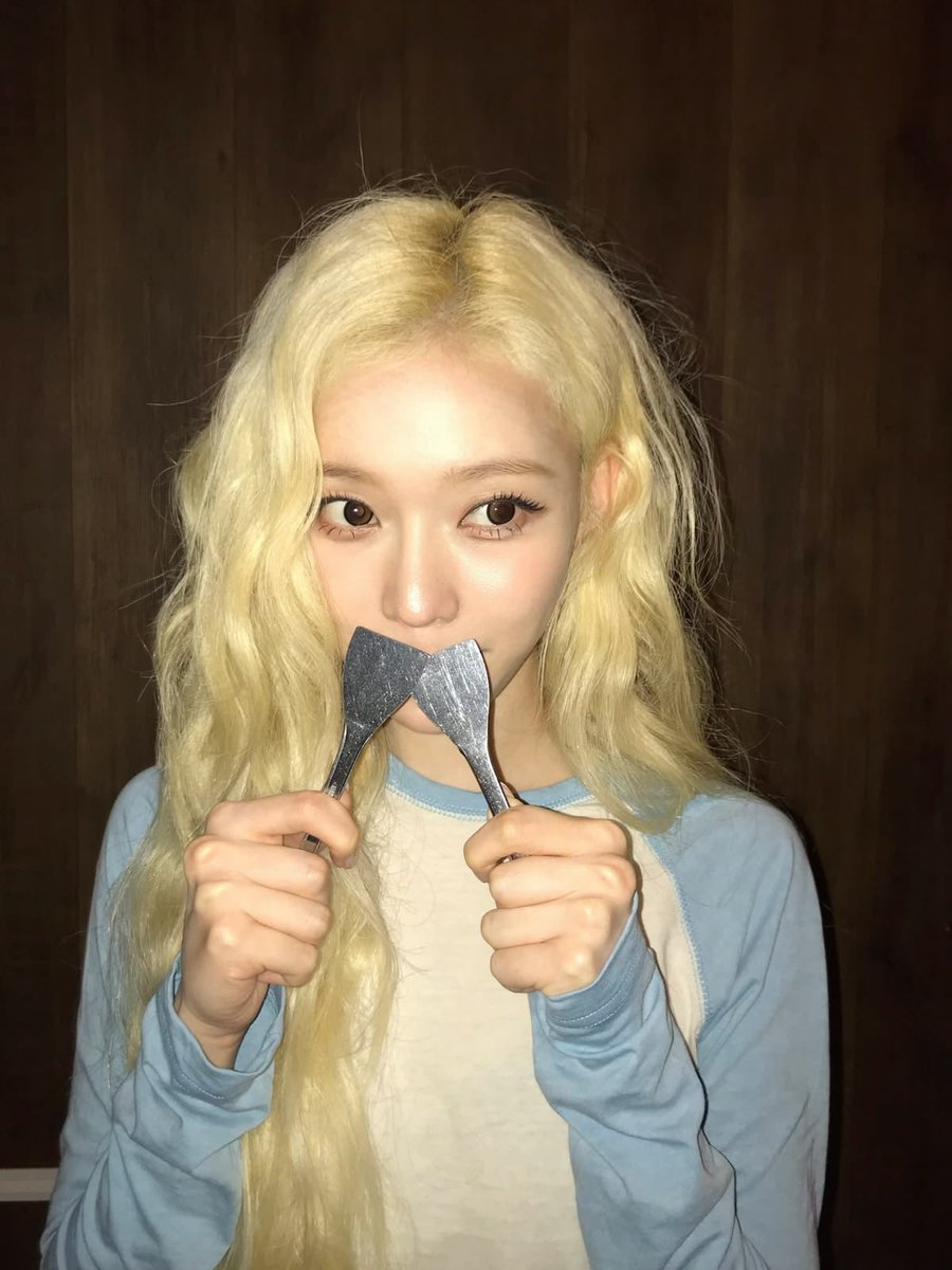 kmjfike's tweet photo. Happy national girlfriends day to my girlfriend https://t.co/jfjyuT1xGU