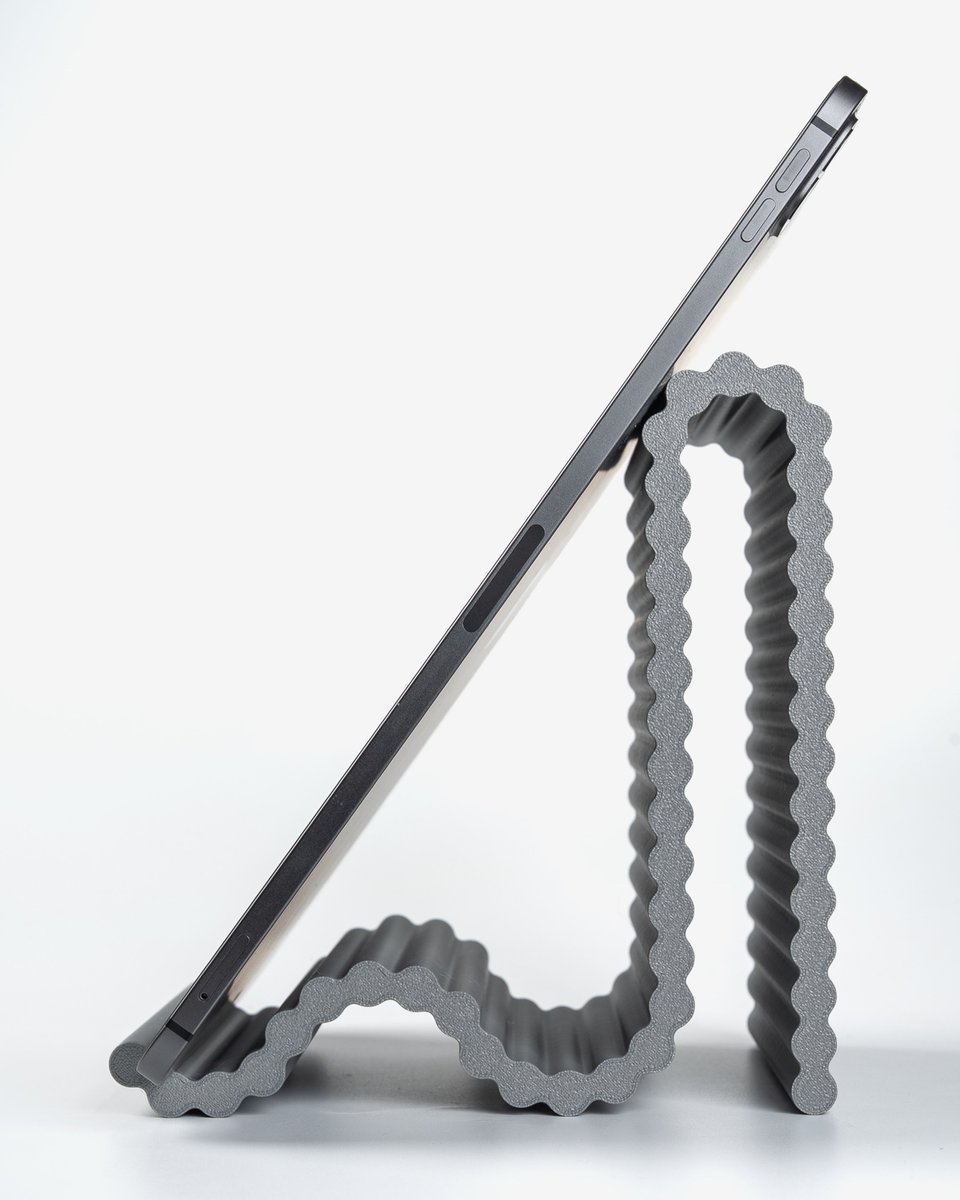 BamingoDesign's tweet photo. - Supports multiple angles to keep your tablet within reach and visible.
- Free to download @printablescom
-
- #3DPrinting #DeskSetup #TabletStand #HomeOffice #DeskAccessories https://t.co/D5VxgHbxa7