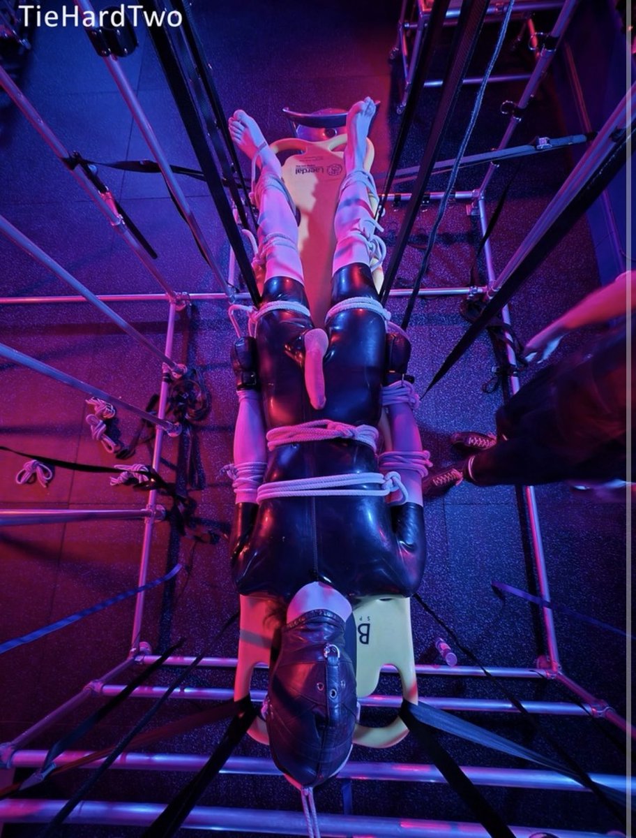 twink_saint's tweet photo. Tightly bound 😈 @TieHardTwo https://t.co/bu4g0Hn5Cc