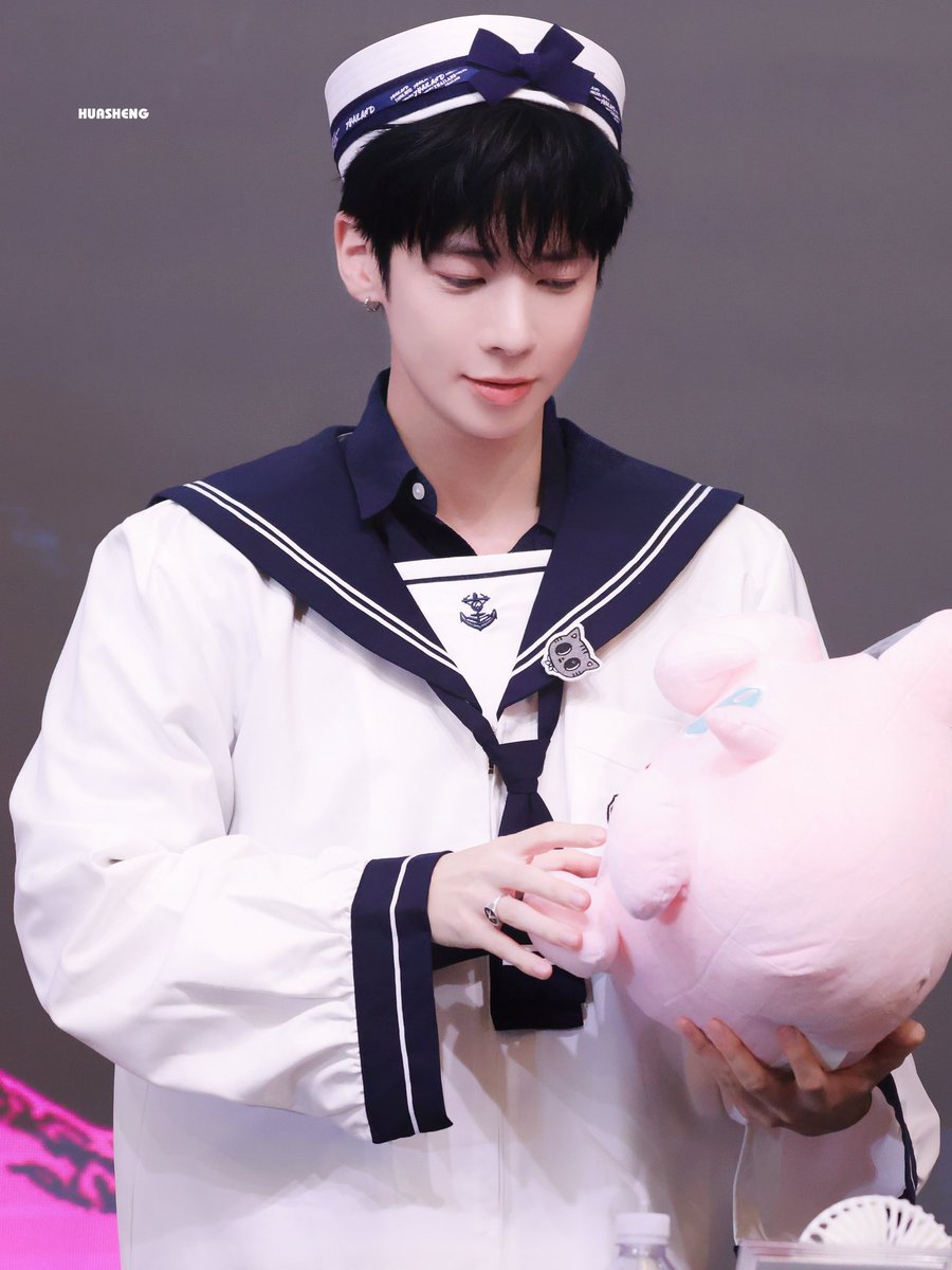 HUASHENG_TH0205's tweet photo. 260801

에로스🎐

#태현 #TAEHYUN #テヒョン 
#TXT #투바투 #투모로우바이투게더 #TOMORROW_X_TOGETHER https://t.co/JwiLQLPK6r