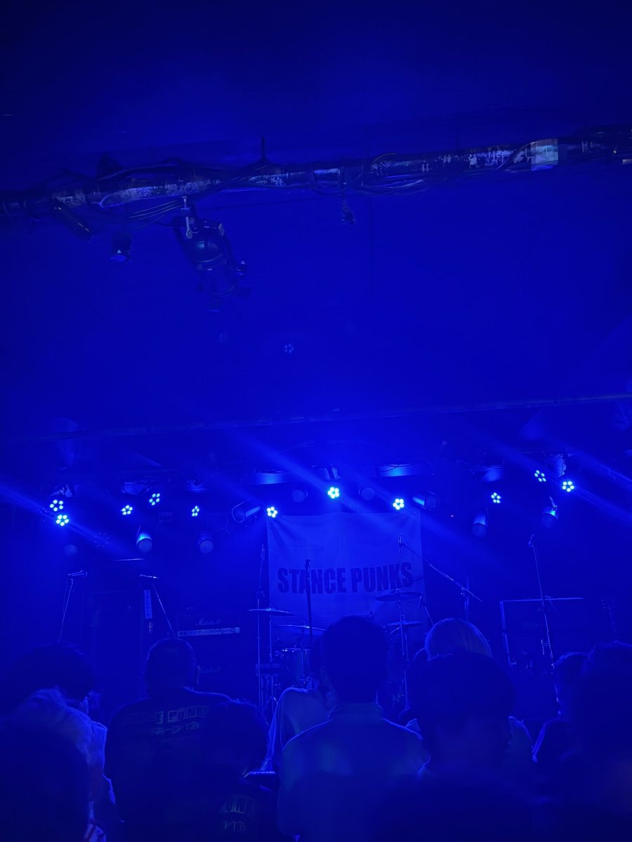 satorusp's tweet photo. 山形の寺フェス銀杏BOYZライブ、仕事で行けなくて
朝から仕事中ずっと山形行きたいってモヤモヤしていて落ち込んで
夜少しだけ早上がりさせてもらって
スタパンワンマンを観に行った
スタパンのライブが最高にかっこよくて楽しくて気分がだいぶスッキリした
スタパンがなかったら終わってたな。 https://t.co/LECRiLmGkB
