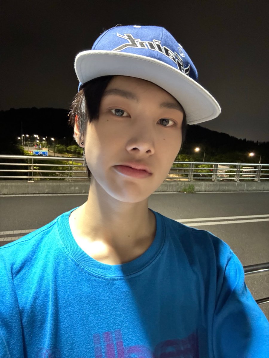 ultmyosangz's tweet photo. I have once again forgotten about selca day Seonghyeon please take more 0.5 photos I need dat
#WITHIDSELCADAY #WITHID #WSD #IDID_SELCADAY #IDIDSELCADAY #ISD #IDID #아이딧 #PARKSEONGHYEON #박성현 @IDID_starship https://t.co/dm4JyJyJ1R