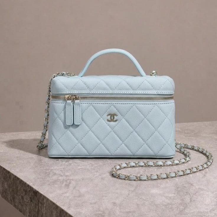 geniuswomanvibe's tweet photo. chanel’s ice blue collection https://t.co/bbQUDwc1ci