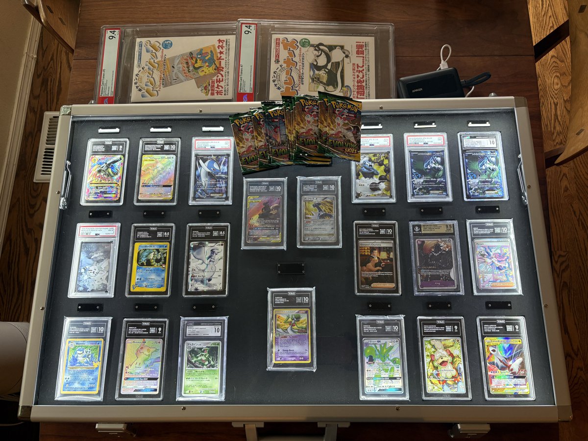 dachshundwizard's tweet photo. Ready for first card show as a vendor ✌️ https://t.co/h4CC5ldXBw