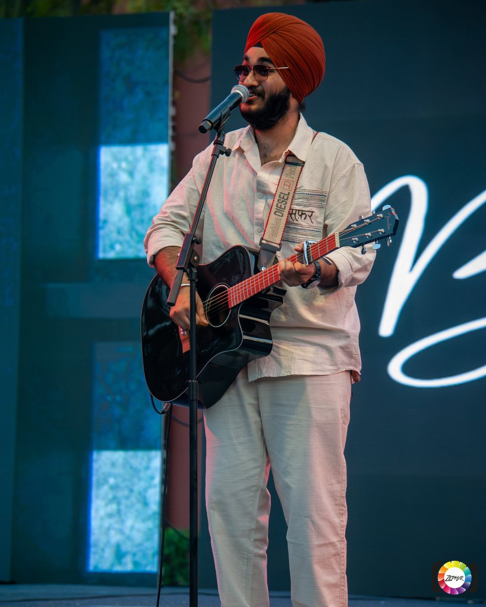 ZephyrCvs's tweet photo. #ClickWithZephyr #Photography #Videography
#Invision26 #Tatva26 #DUFest #AnnualFest
#DelhiUniversity #ZephyrCVS https://t.co/NDiuZBj94T