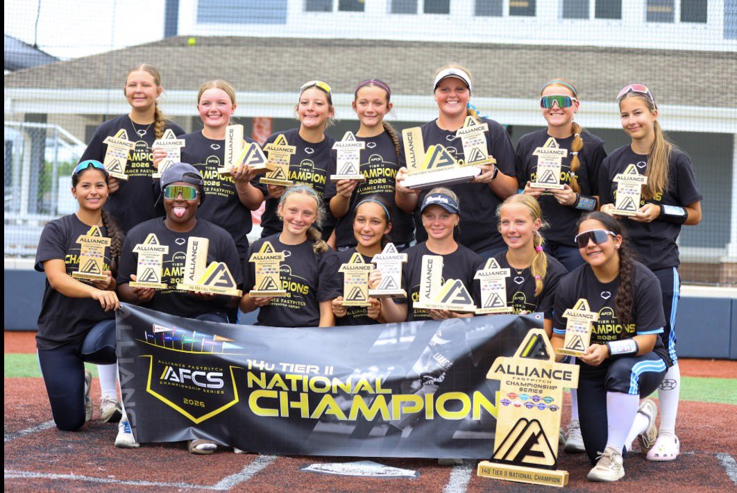 JamieHunt729's tweet photo. @BombersGoldSETX Tier II National Champs!!!!  My dad thanks he was the MVP..  Hahaha!!! https://t.co/NnpfegflD2